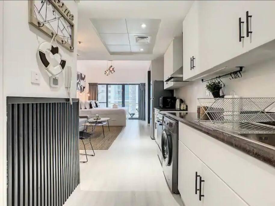 Luxury Modern Studio In Jlt With Amazing View & Rooftop Pool - Sleeps 3 Ντουμπάι Εξωτερικό φωτογραφία