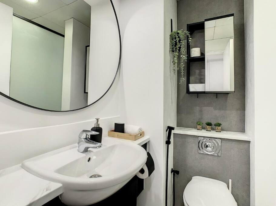 Luxury Modern Studio In Jlt With Amazing View & Rooftop Pool - Sleeps 3 Ντουμπάι Εξωτερικό φωτογραφία